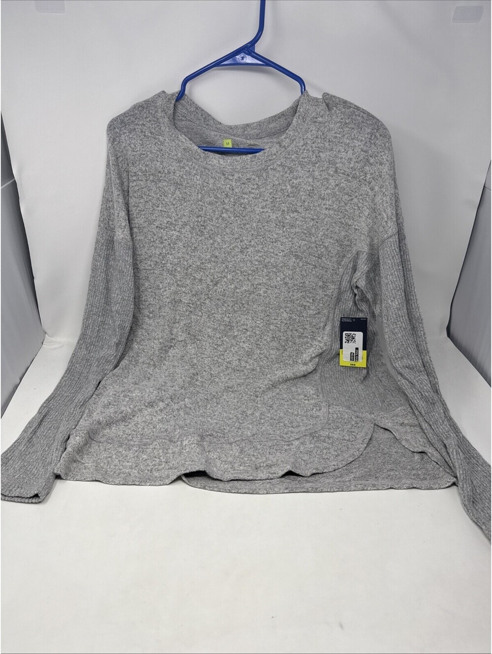 Xersion Studio Great Sweater Size Medium Super Soft